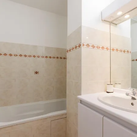 T3 Avec Terrasse, Parking&piscine - Proche Plages Et Randos - Le Mérou Appartement *