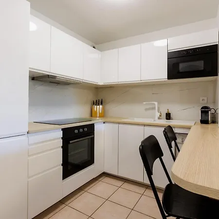 Appartement T3 Avec Terrasse, Parking&piscine - Proche Plages Et Randos - Le Mérou Hyères