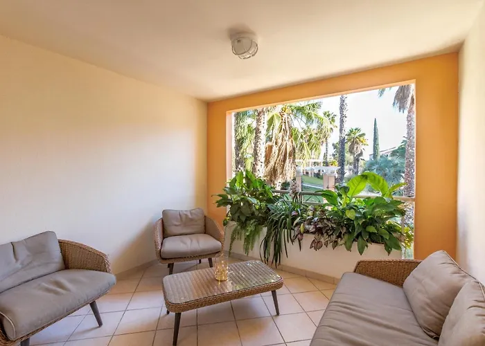 T3 Avec Terrasse, Parking & Piscine - Proche Plages Et Randos - Le Merou