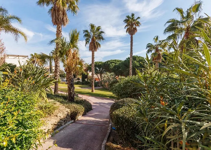 T3 Avec Terrasse, Parking & Piscine - Proche Plages Et Randos - Le Merou